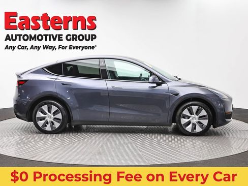 Used 2021 Tesla Model Y Long Range AWD/4WD image 4