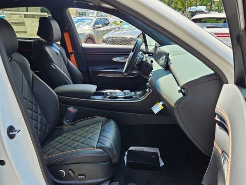 New 2026 Genesis GV70 3.5T Sport Prestige AWD/4WD image 18