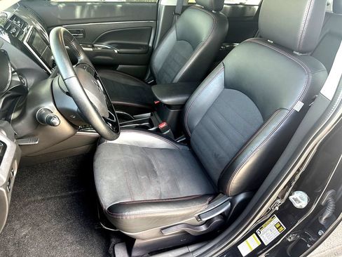 Used 2024 Mitsubishi Outlander Sport ES AWD/4WD image 12