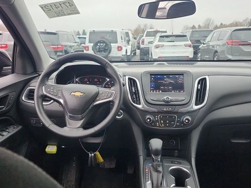 Used 2024 Chevrolet Equinox LT image 6