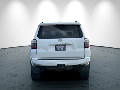 Used 2020 Toyota 4Runner SR5 image 5