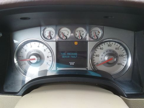 Used 2010 Ford F150 King Ranch image 14