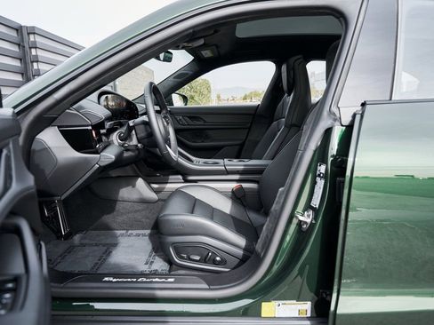 Used 2026 Porsche Taycan Turbo S image 39