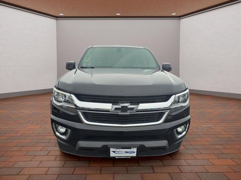 Used 2019 Chevrolet Colorado LT w/ LT Convenience Package image 3
