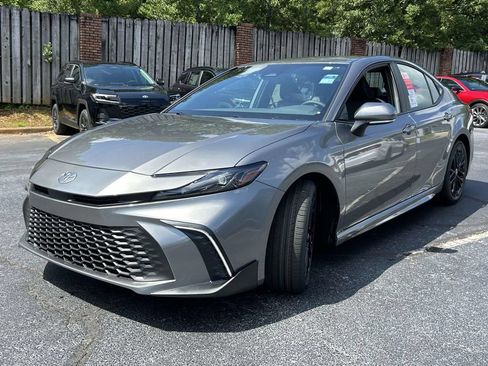 New 2026 Toyota Camry SE FWD image 7