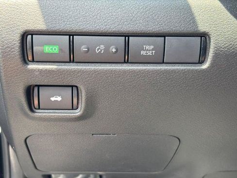 Certified 2025 Nissan Sentra S FWD image 11