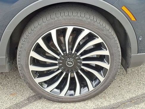 Certified 2023 Lincoln Nautilus Black Label AWD/4WD image 8