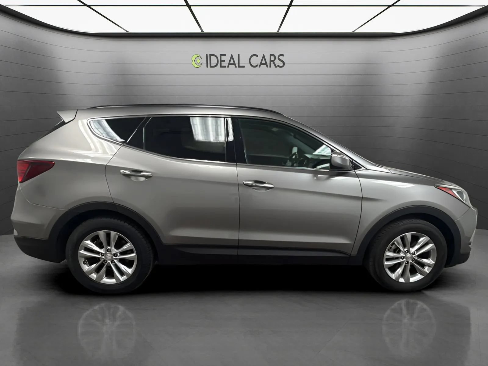Used 2018 Hyundai Santa Fe Sport 2.0T FWD image 4