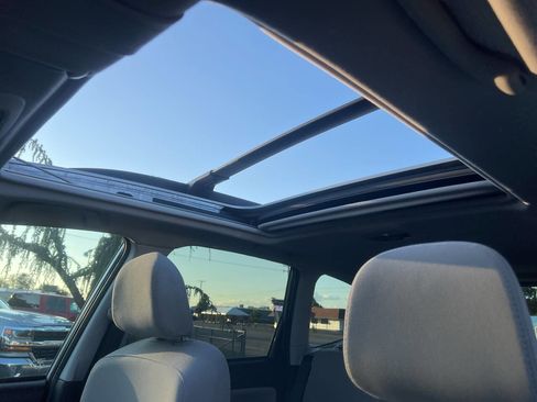 Used 2017 Subaru Forester 2.5i Premium image 12