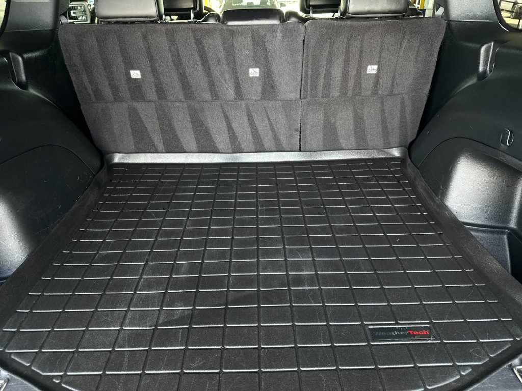 Used 2022 Jeep Grand Cherokee Laredo X RWD image 14