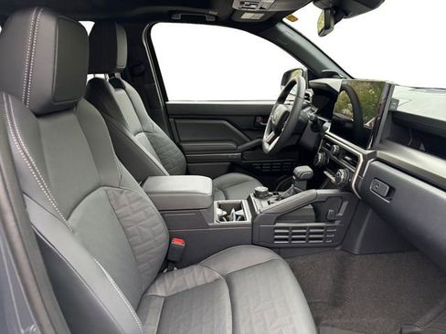 New 2026 Toyota 4Runner TRD Sport Premium AWD/4WD image 17