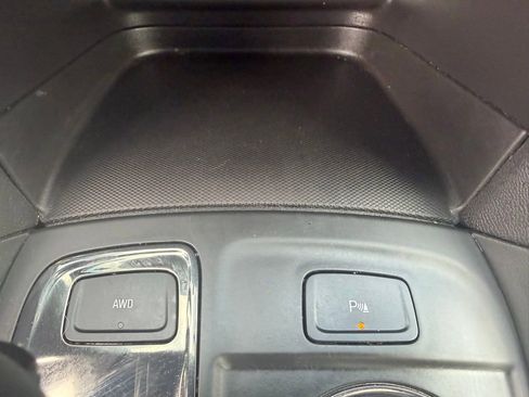 Used 2024 Chevrolet Equinox RS w/ LPO, Floor Liner Package image 18
