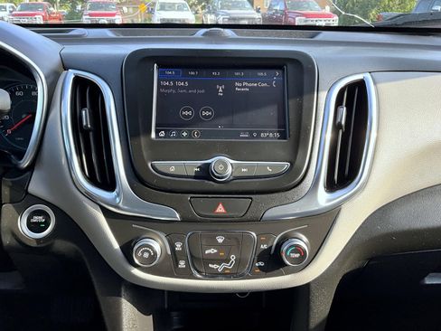 Used 2021 Chevrolet Equinox LS w/ LS Convenience Package FWD image 14