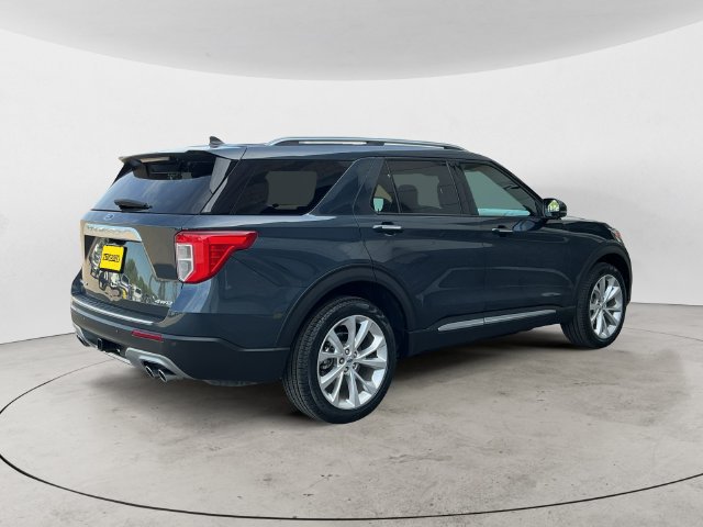 Certified 2023 Ford Explorer Platinum w/ Technology Package AWD/4WD image 5