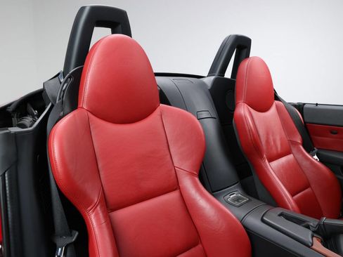 Used 2007 BMW M Roadster image 54
