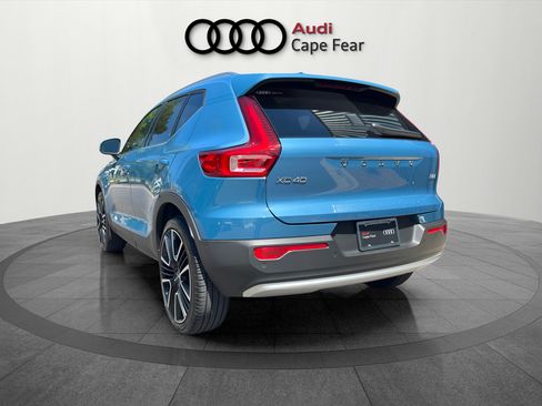 Used 2025 Volvo XC40 B5 Ultra w/ Climate Package AWD/4WD image 3