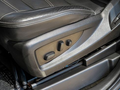 Used 2018 GMC Yukon XL Denali w/ Open Road Package image 34