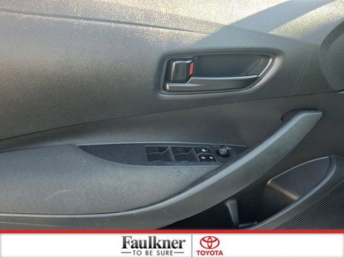 Used 2023 Toyota Corolla LE image 12