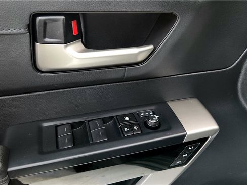 Used 2023 Toyota Tundra Limited AWD/4WD image 19