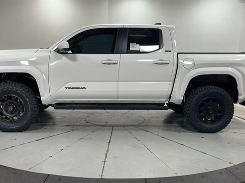 New 2025 Toyota Tacoma SR5 image 8
