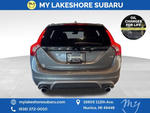 Used 2018 Volvo V60 T5 Dynamic w/ Vision Package image 6