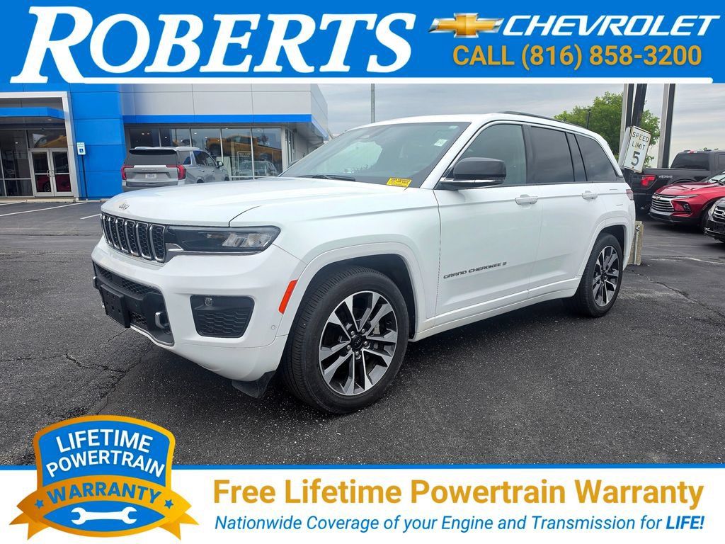 Used 2025 Jeep Grand Cherokee Overland w/ Trailer Tow Package AWD/4WD image 1