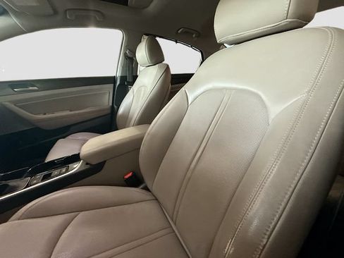 Used 2018 Hyundai Sonata Limited w/ Limited Ultimate Package 03 FWD image 22