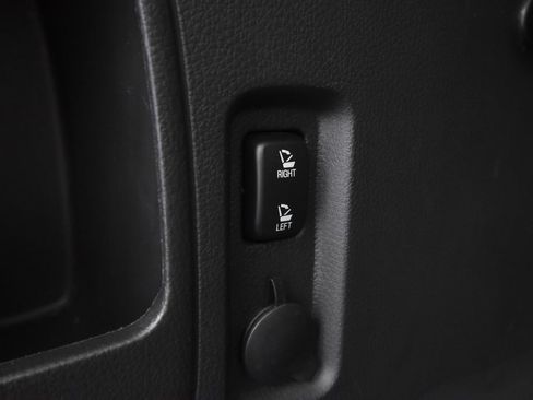 Used 2013 Ford Edge Limited FWD image 32