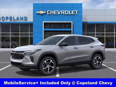 New 2026 Chevrolet Trax RS w/ Sunroof Package image 2