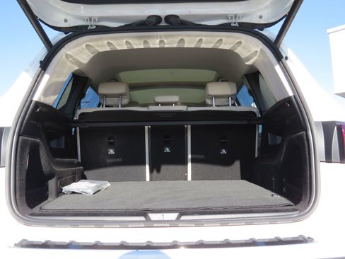 Used 2022 Mercedes-Benz GLB 250 4MATIC image 14