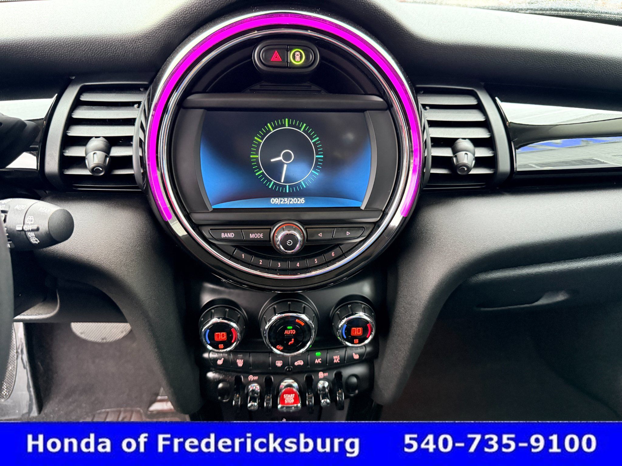 Used 2021 MINI Cooper 2-Door Hardtop FWD image 27