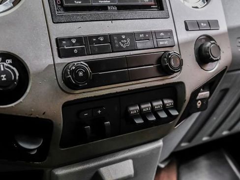 Used 2015 Ford F250 XLT w/ XLT Value Package image 20