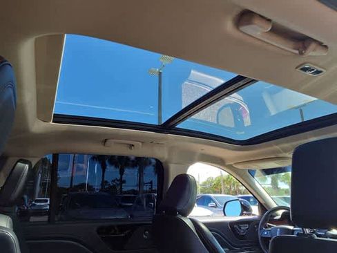 Used 2022 Lincoln Aviator Reserve w/ Equipment Group 201A RWD image 22