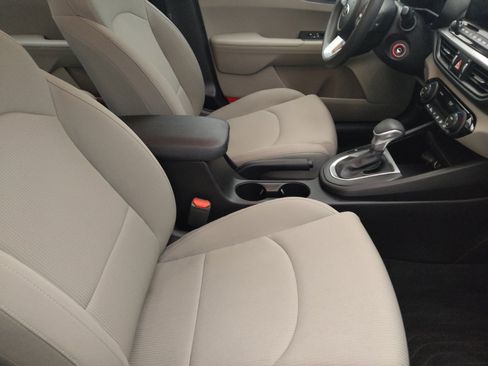 Used 2019 Kia Forte LXS FWD image 21