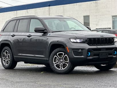 Used 2023 Jeep Grand Cherokee Trailhawk w/ Advanced Protech Group II