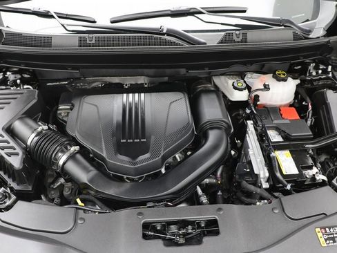 Used 2025 GMC Acadia Elevation image 26