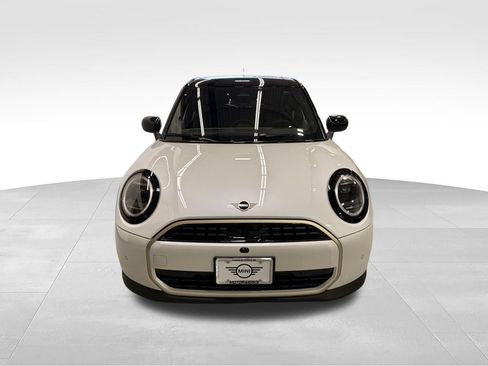 Used 2026 MINI Cooper 4-Door Hardtop FWD image 8