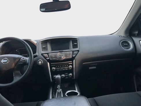 Used 2020 Nissan Pathfinder SV FWD image 23