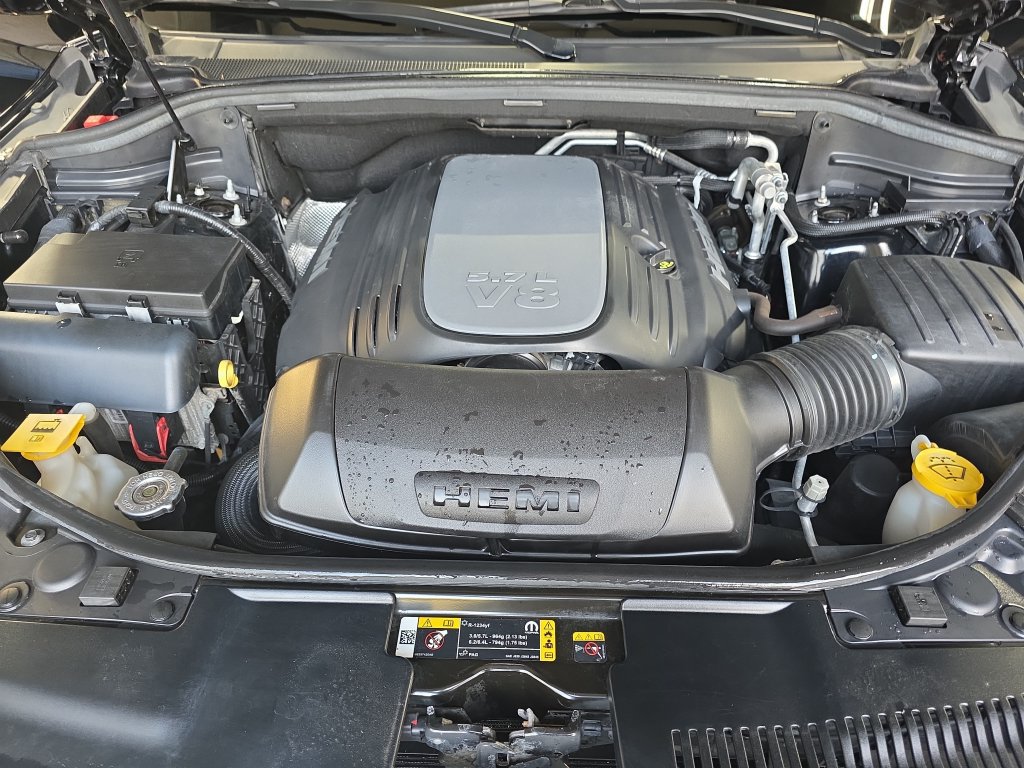 Used 2023 Dodge Durango R/T w/ Blacktop Package AWD/4WD image 32