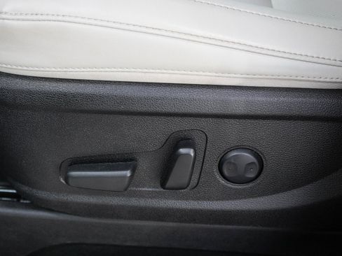 Used 2022 Kia Telluride S AWD/4WD image 23
