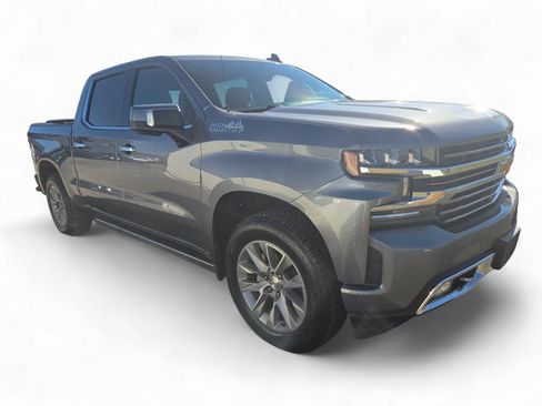 Used 2021 Chevrolet Silverado 1500 High Country w/ Technology Package image 2