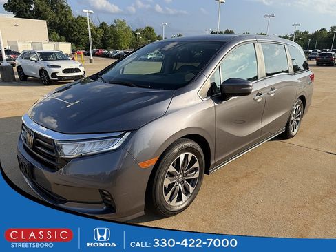 Used 2024 Honda Odyssey EX-L image 1