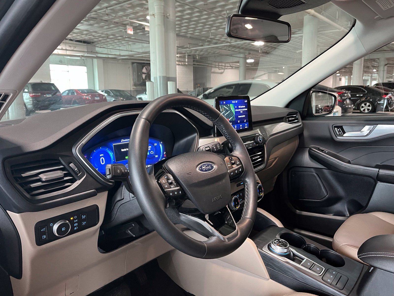 Used 2022 Ford Escape Titanium FWD image 17