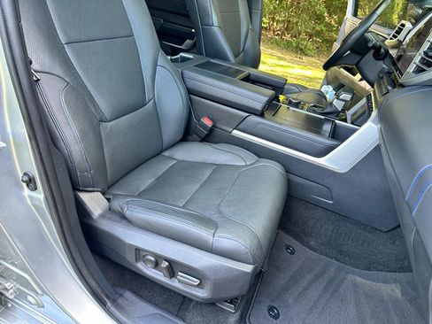 Used 2023 Toyota Tundra Platinum AWD/4WD image 32