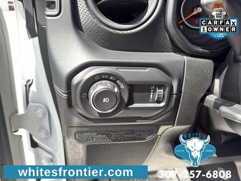 Used 2024 Jeep Wrangler Unlimited Rubicon AWD/4WD image 13