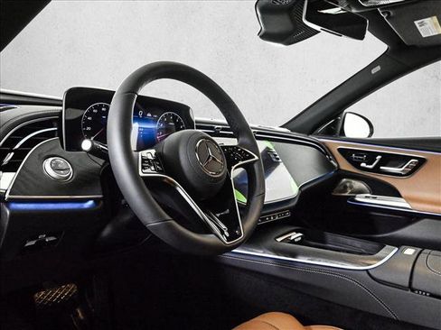 New 2026 Mercedes-Benz E 350 4MATIC Sedan image 10