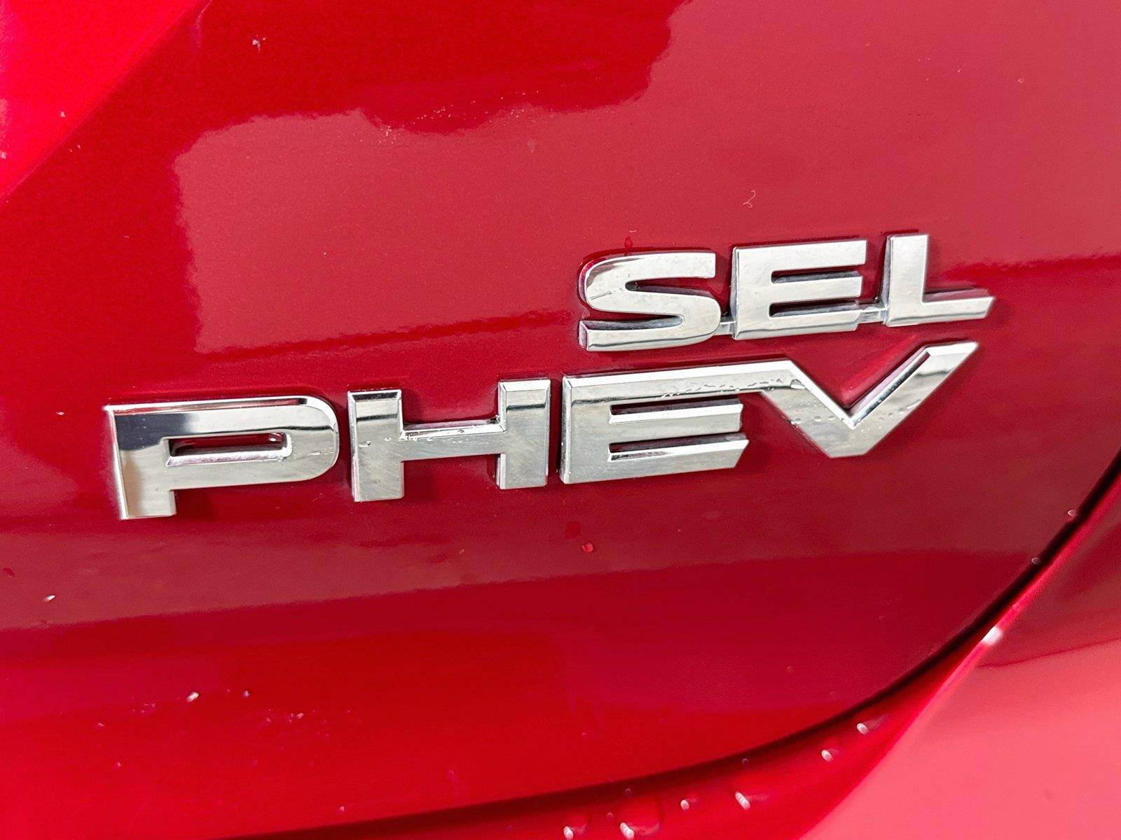 Used 2024 Mitsubishi Outlander 4WD Plug-In Hybrid image 42