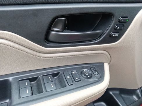 Used 2023 Honda Odyssey EX-L image 12