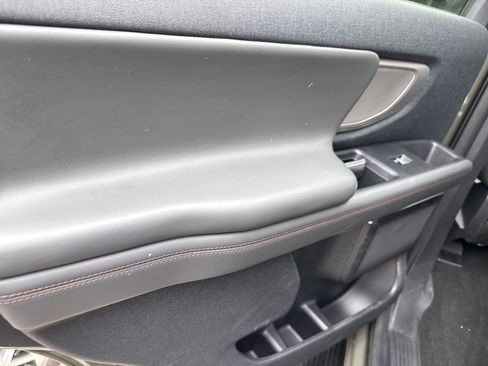 Used 2025 Ford Expedition Active image 16