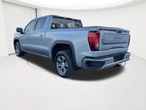 Used 2025 GMC Sierra 1500 SLT AWD/4WD image 3